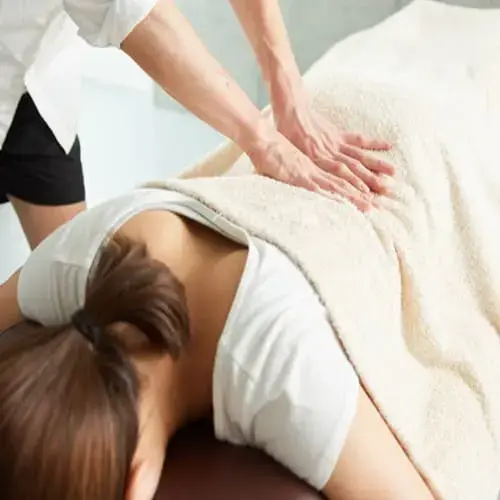 Aromatherapy outcall massage in Taipei – essential oil massage for stress relief